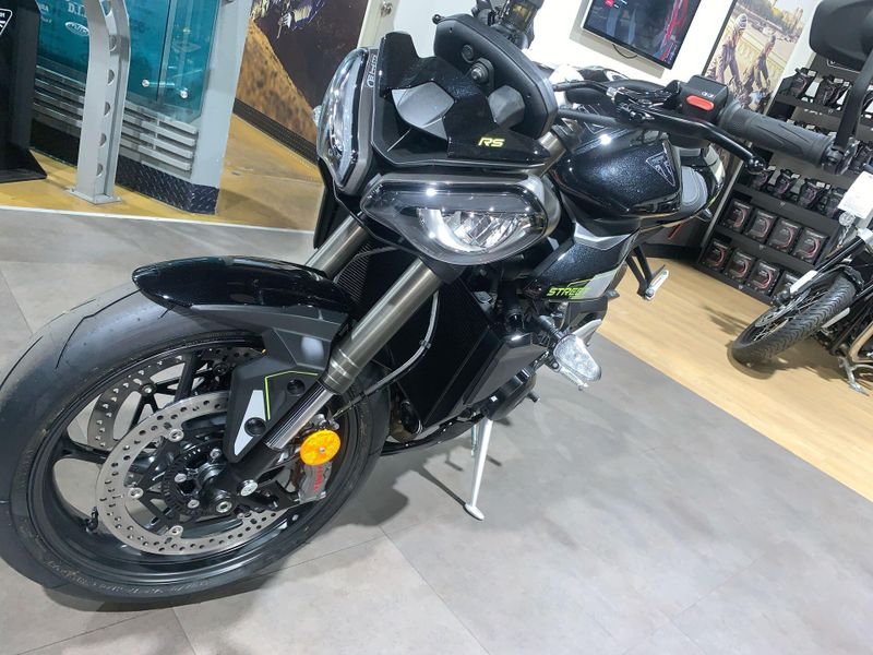 New 2025 Triumph STREET TRIPLE 765 RS Image 23