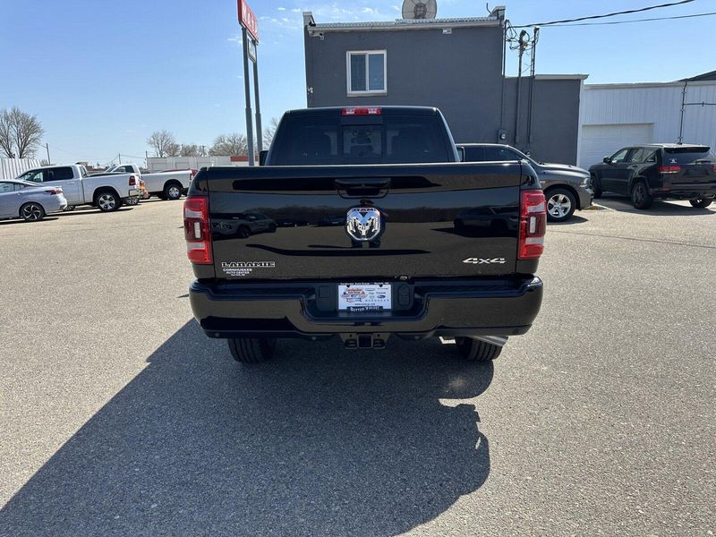 2024 RAM 3500 LaramieImage 7