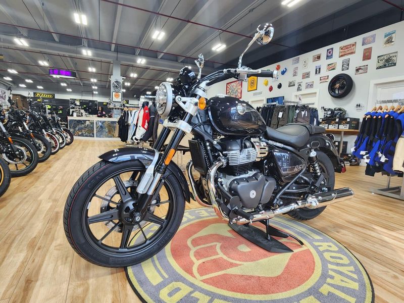 New 2024 Royal Enfield SUPER METEOR Image 10