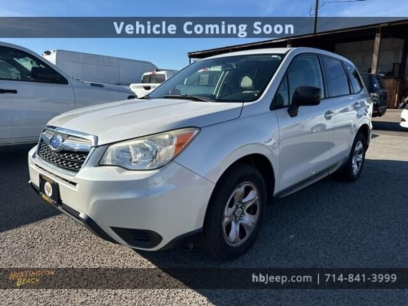 2014 Subaru Forester 2.5iImage 1