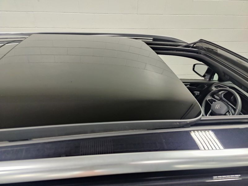 2024 Volkswagen Tiguan SEL R-Line Black photo 3