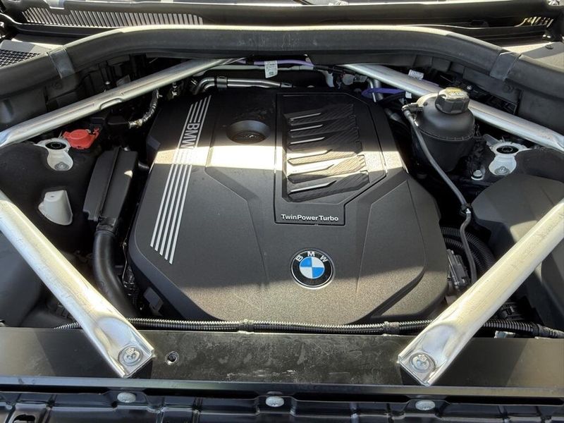 2022 BMW X7 xDrive40iImage 33