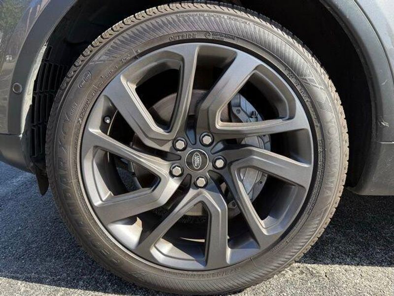 Used 2019 Land Rover Discovery HSE