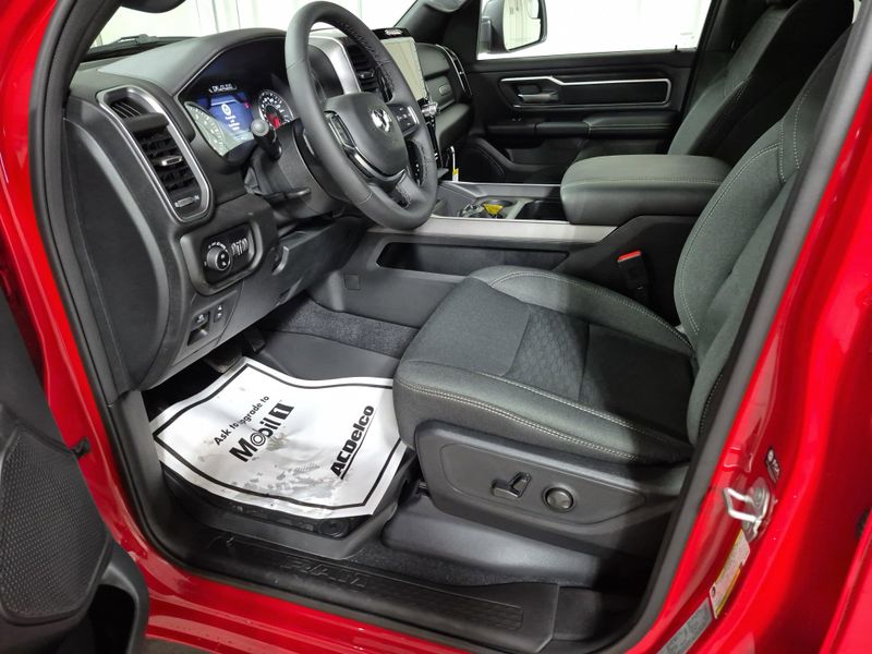2025 RAM 1500 Big Horn Crew Cab 4x4 6
