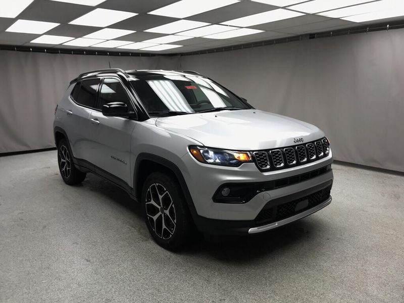New 2026 Jeep Compass Limited 4x4Image 17