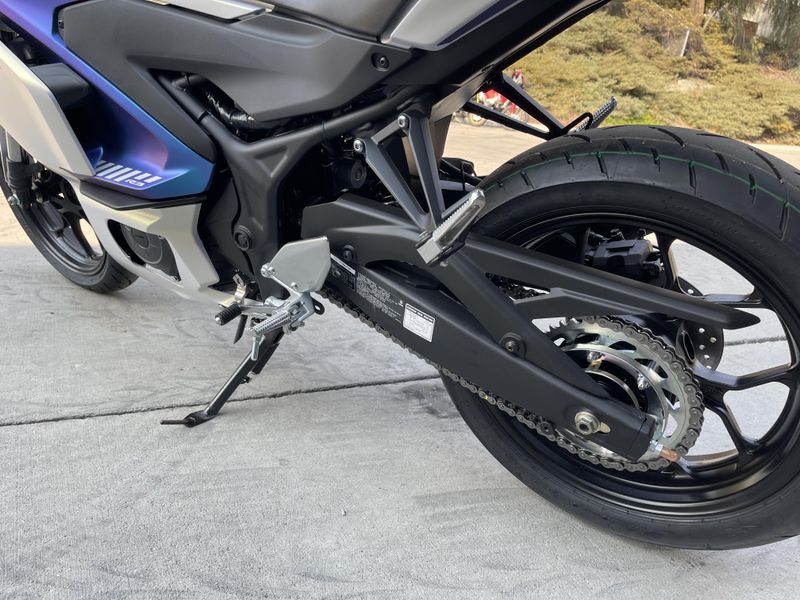 New 2025 Yamaha YZF-R3 ABS Image 13