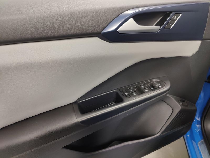 Used 2023 Volkswagen Taos SE AWD w/SunroofImage 26