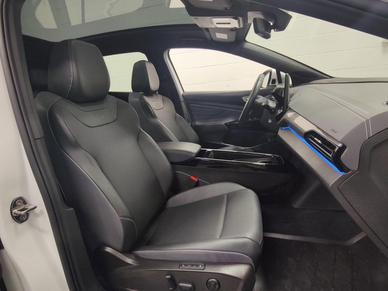 Used 2023 Volkswagen ID.4 Pro S Glass Roof 82kw Long RangeImage 6