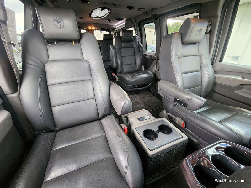 2011 Chevrolet Express 1500 Image 2