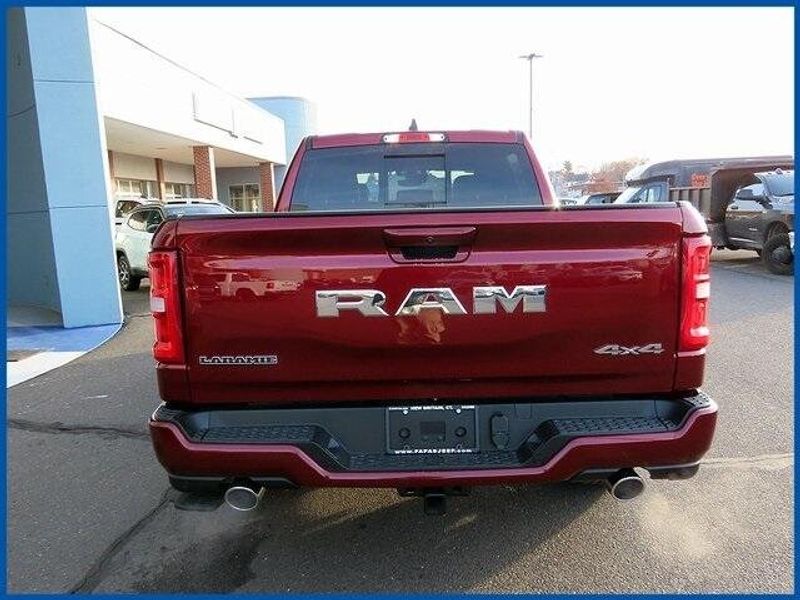 2025 RAM 1500 LaramieImage 5