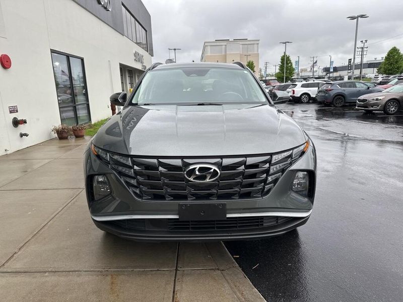 2022 Hyundai Tucson SELImage 2