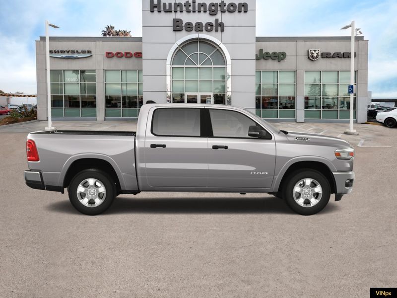 2025 RAM 1500 Big Horn Crew Cab 4x4Image 9