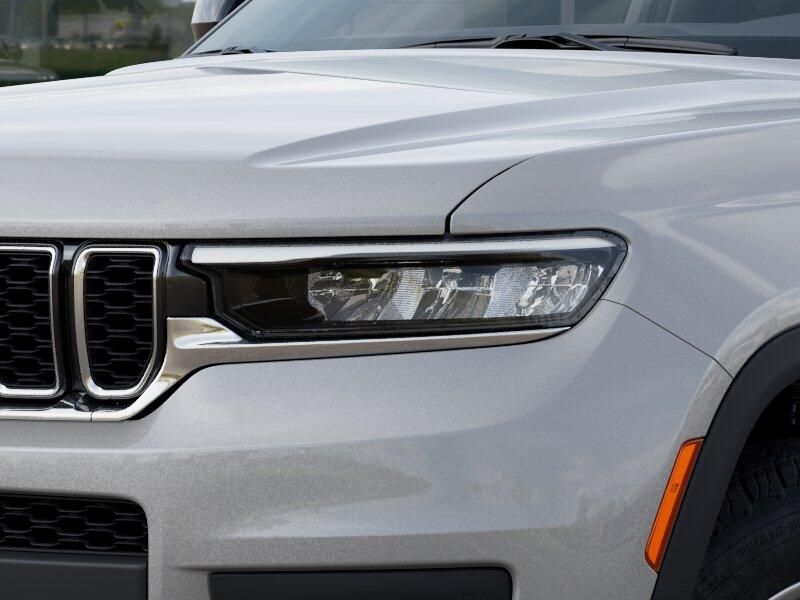 New 2025 Jeep Grand Cherokee L Laredo X 4x4