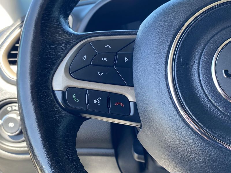 Used 2016 Jeep Renegade LatitudeImage 27