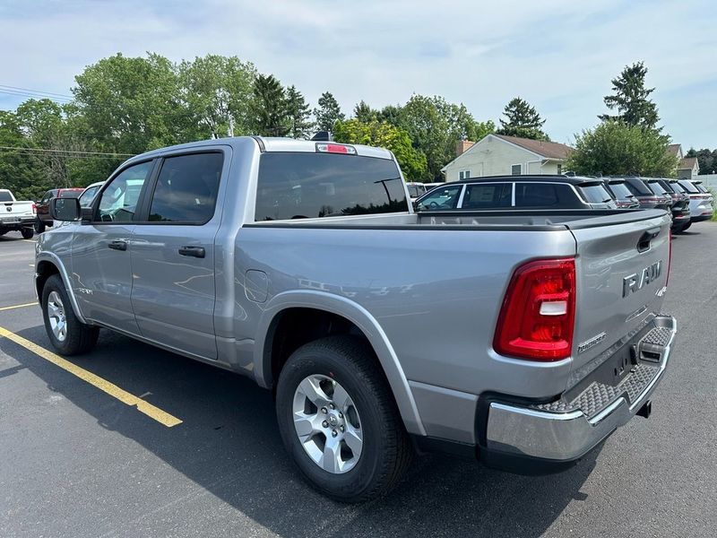 2025 RAM 1500 Big Horn Crew Cab 4x4 5