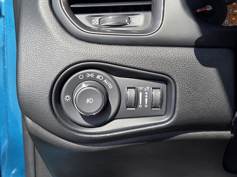 Used 2022 Jeep Renegade Latitude 4x4