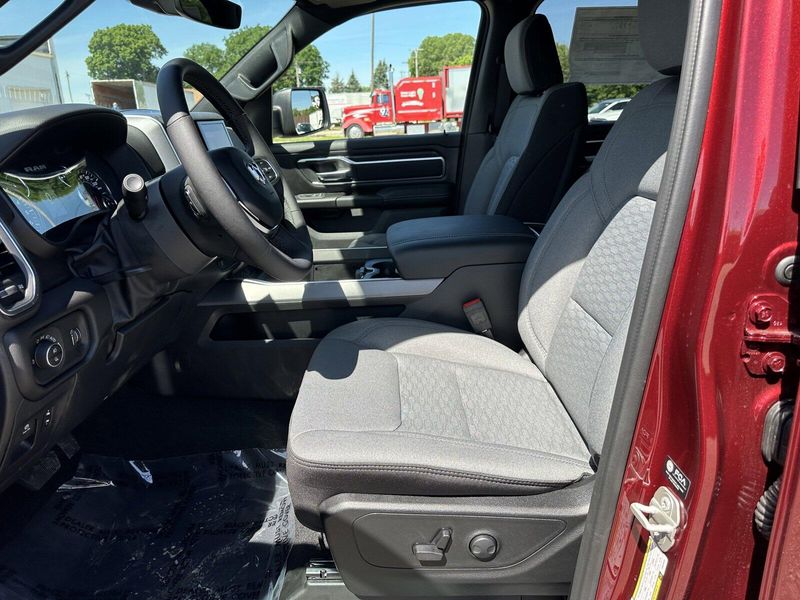 2025 RAM 1500 Big HornImage 14