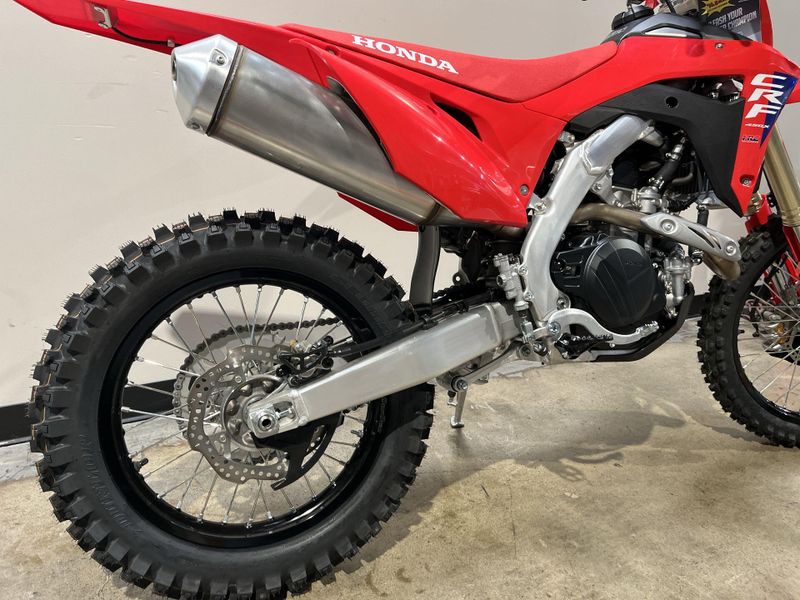 New 2025 Honda CRF450X Image 16
