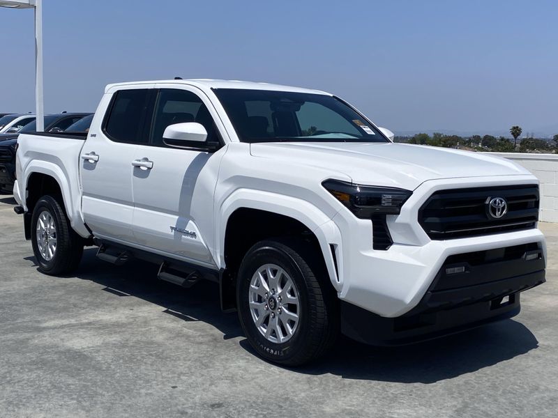 New 2025 Toyota Tacoma SR5Image 2