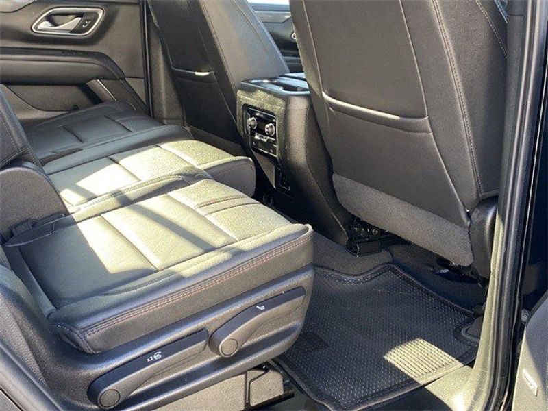 2022 Chevrolet Tahoe RSTImage 10