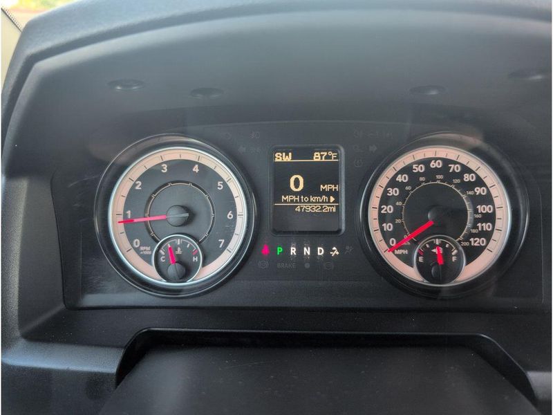 2022 RAM 1500 Classic SLTImage 21