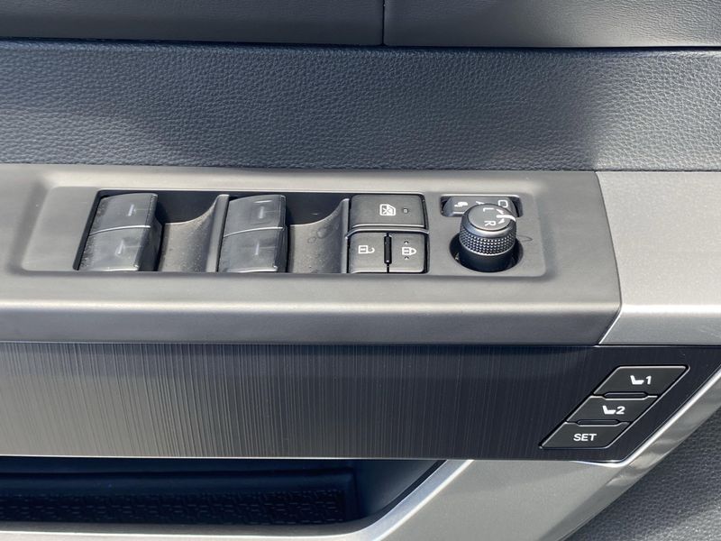 2024 Toyota Tundra PlatinumImage 18