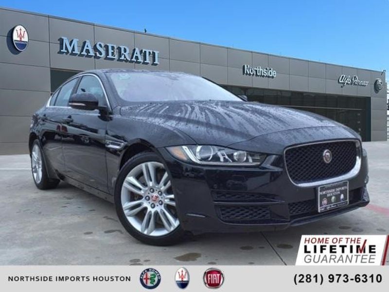 2019 Jaguar XE 25t PremiumImage 1