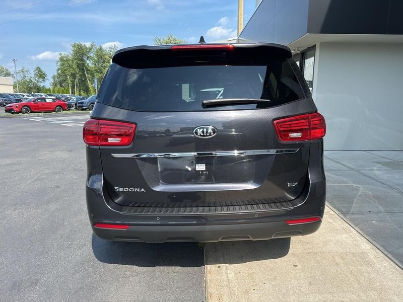 Used 2021 Kia Sedona EXImage 6