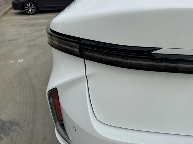New 2026 Lexus ES 350h Premium+Image 13