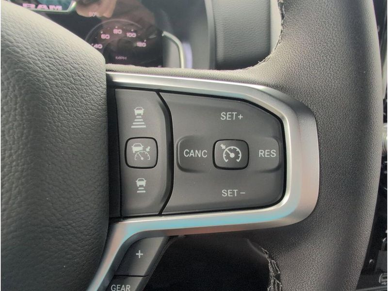 2025 RAM 1500 Big Horn Crew Cab 4x4 5