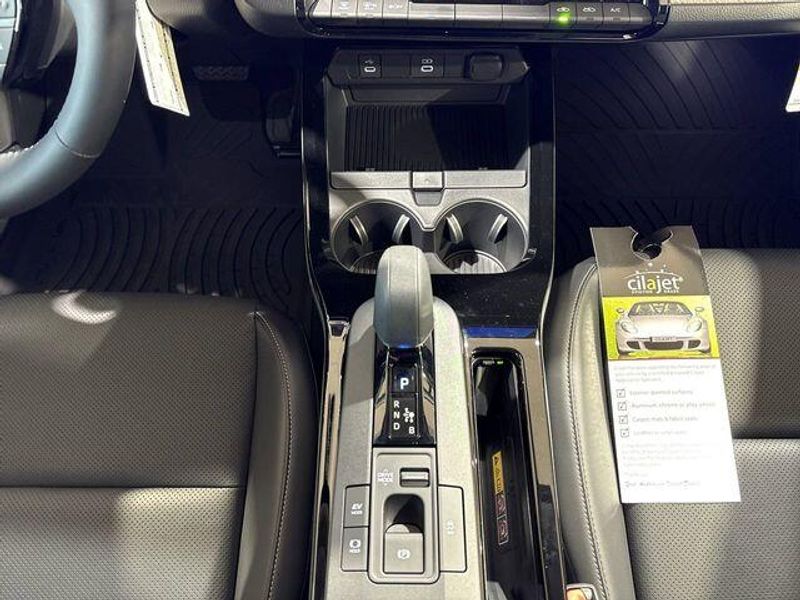 New 2026 Toyota Prius XLEImage 21