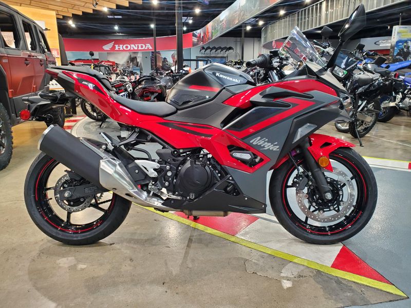2025 Kawasaki NINJA 500 SE ABS Image 1