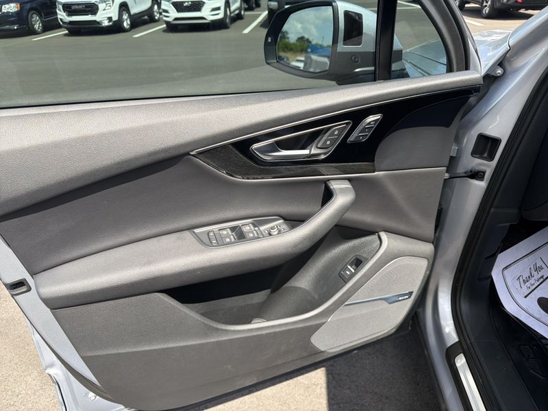 Used 2017 Audi Q7 Premium PlusImage 33