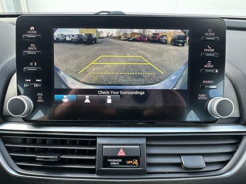 2021 Honda Accord LXImage 5