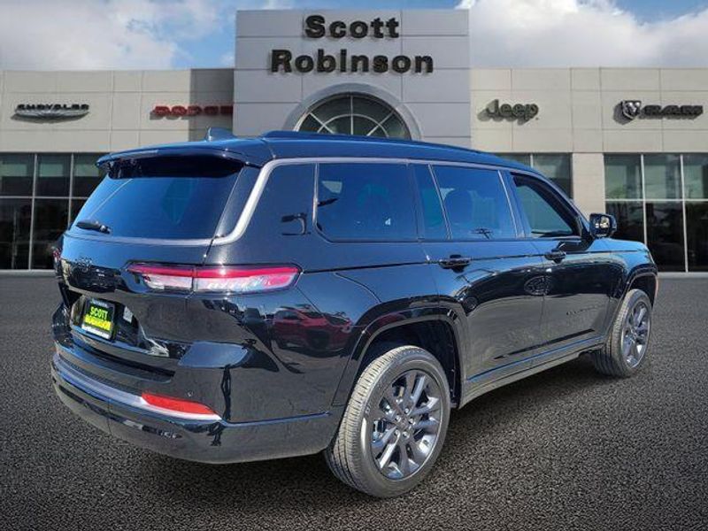 New 2026 Jeep Grand Cherokee L Limited Reserve 4x4