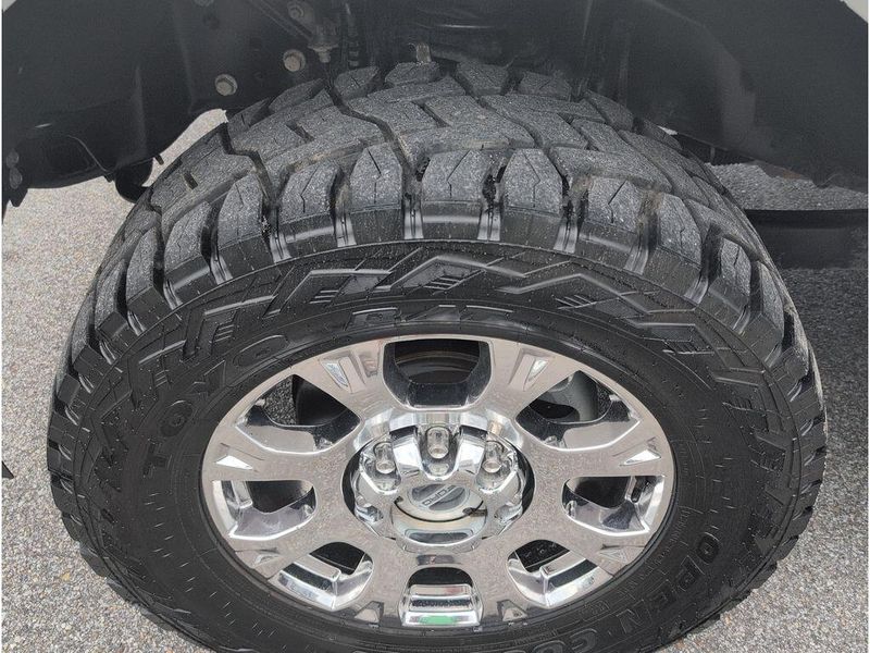 2021 Ford F-250 LariatImage 9