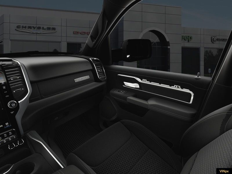 2025 Ram 1500 Big Horn photo 6