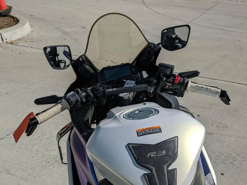 Used 2025 Yamaha YZF-R3 ABS CA Image 23