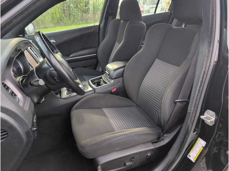 Used 2023 Dodge Charger GTImage 10