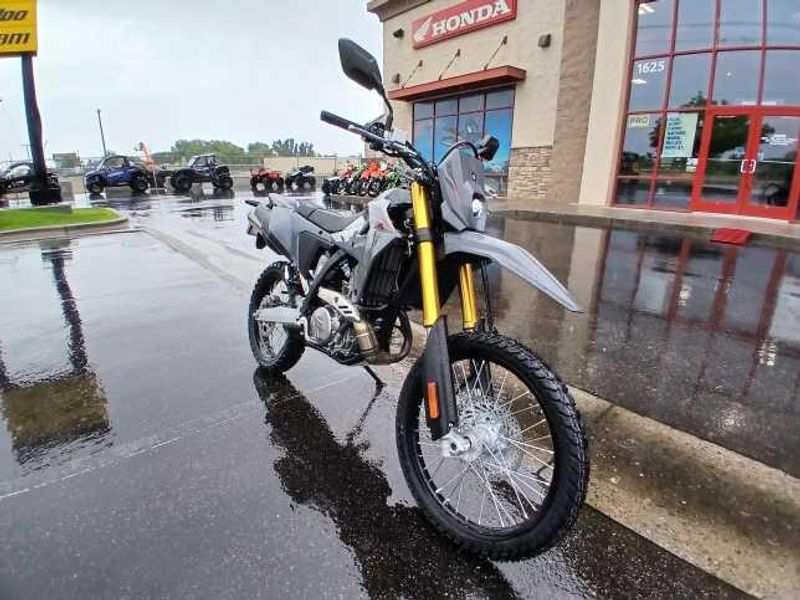 New 2025 Suzuki DRZ 4SM 