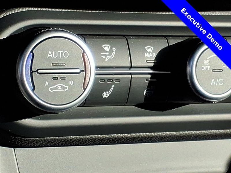 New 2025 Alfa Romeo Stelvio AwdImage 22