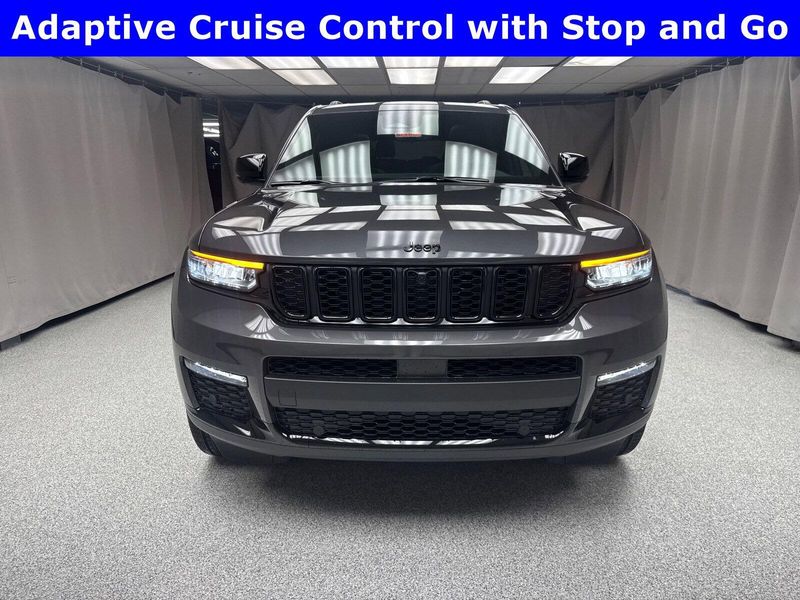 2025 Jeep Grand Cherokee L Limited 4x4Image 5