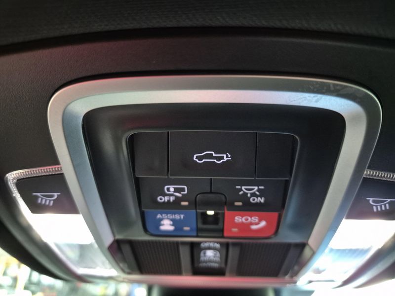 2023 RAM 1500 LimitedImage 36
