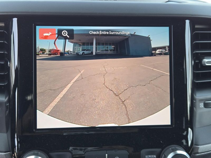 New 2026 RAM 3500 Tradesman Crew Cab Chassis 4x4 60' Ca