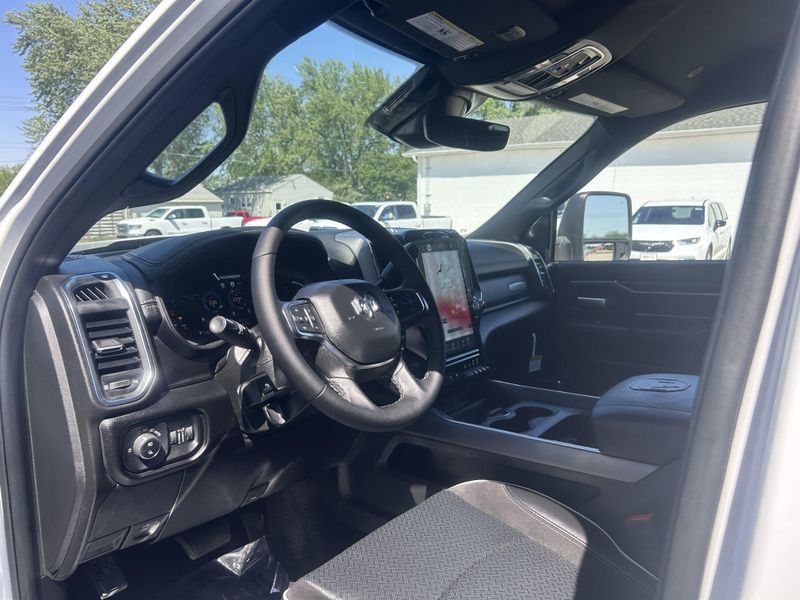 2025 RAM 2500 LaramieImage 13