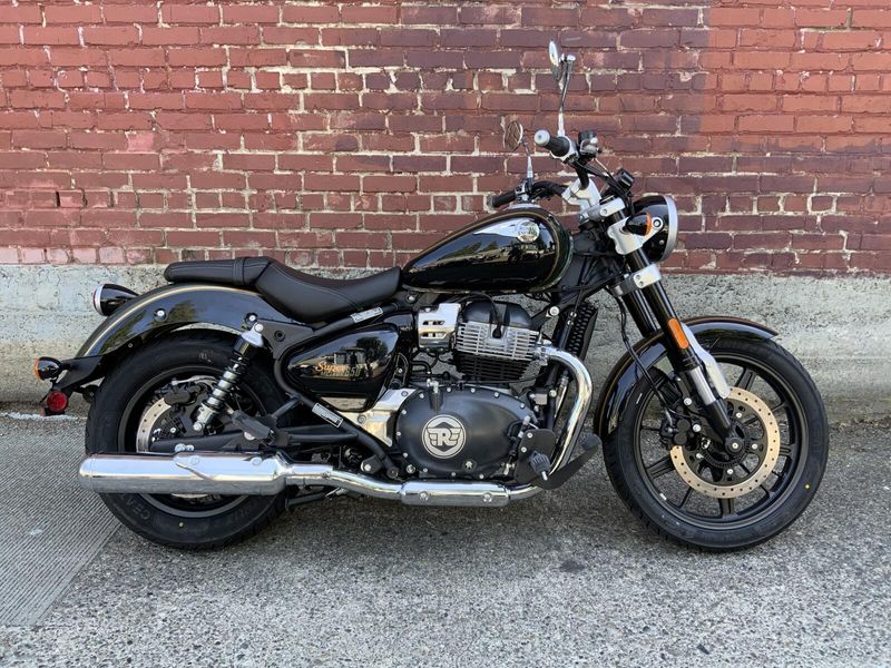 New 2024 Royal Enfield SUPER METEOR 650 MID 