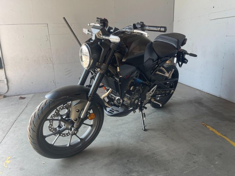 New 2025 Honda CB300R ABS Image 14