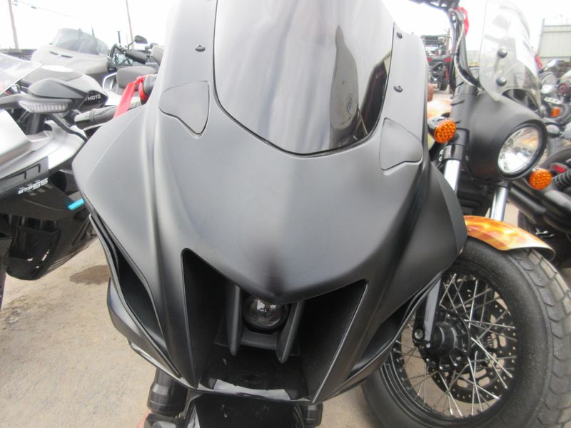 USED 2025 YAMAHA YZF-R7 CA Image 6