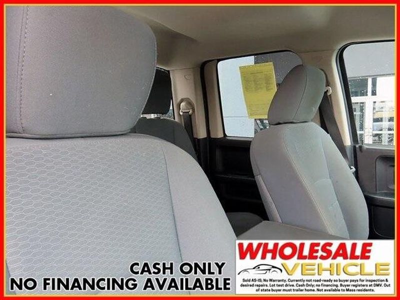 2014 RAM 1500 ExpressImage 9
