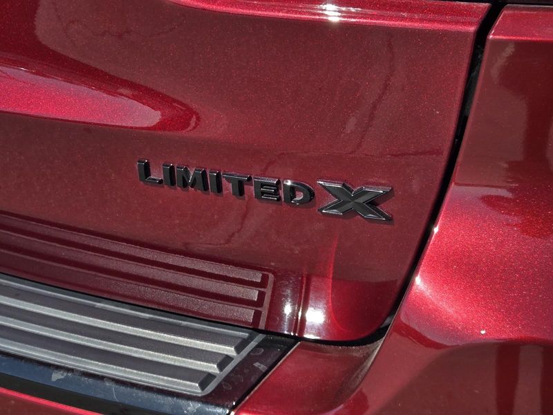 Used 2021 Jeep Grand Cherokee Limited X 4x2